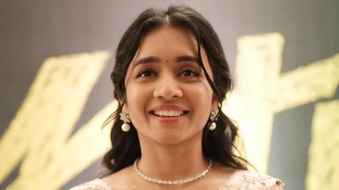 పొట్టిగా ఉన్నావంటూ వేధింపులు.. ఎమోషనల్ అయిన యంగ్ హీరోయిన్!
